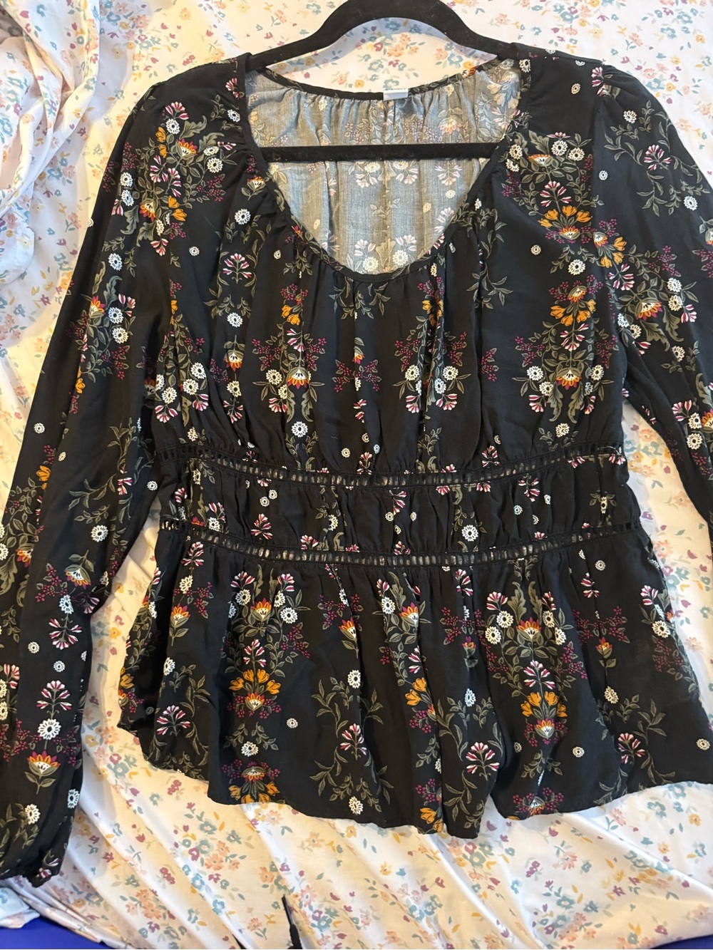 Black Floral Peplum cinched waist long-Sleeve Top